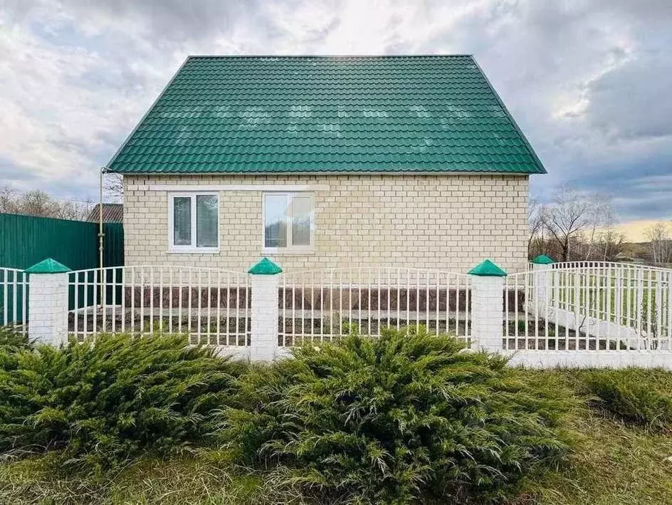 Дом в Белгородская область, Старооскольский городской округ, с. ... - Фото 2