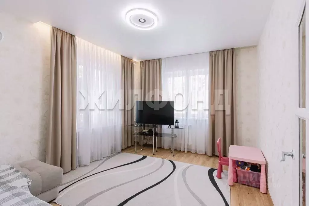 Дом в Новосибирская область, Новосибирск ул. Шишкина, 50 (168 м) - Фото 1