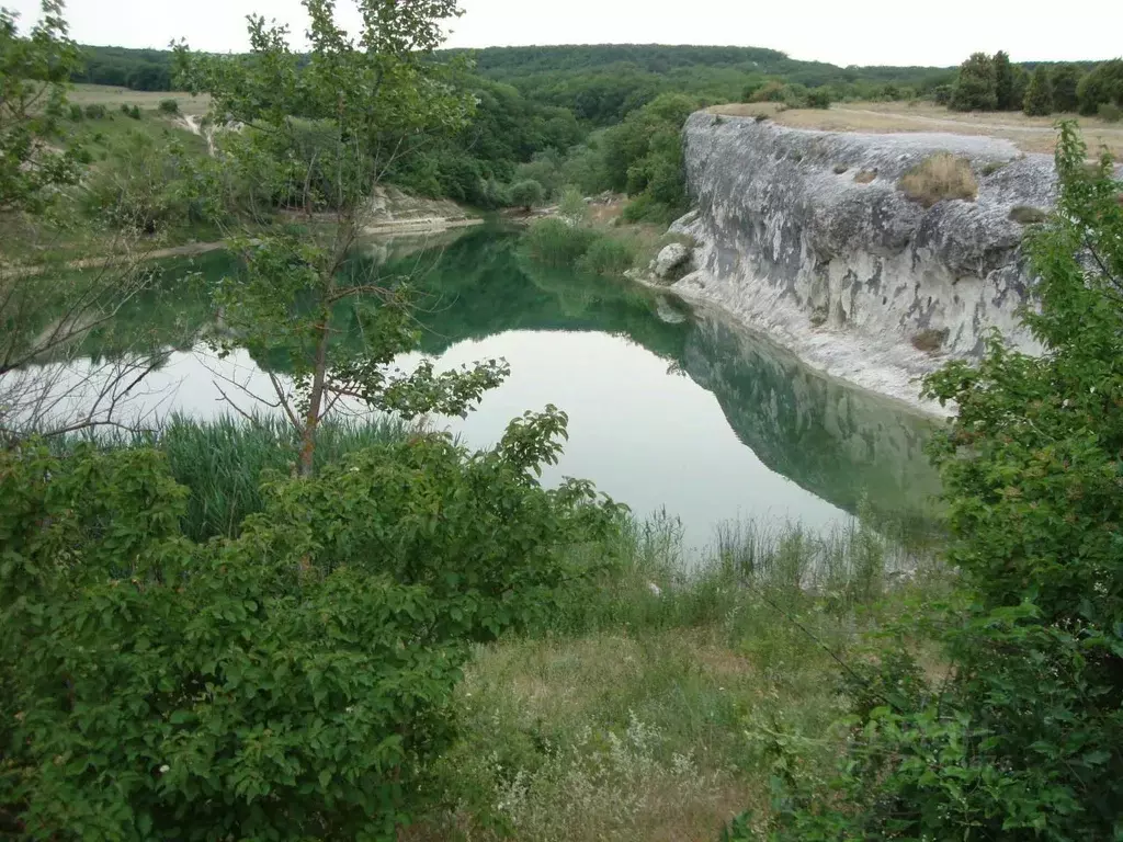 Участок в Крым, Бахчисарайский район, Красномакское с/пос, с. Холмовка ... - Фото 0