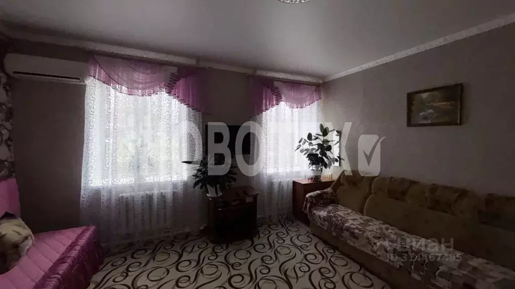 2-к кв. Краснодарский край, Крымск Революционная ул. (57.0 м) - Фото 1
