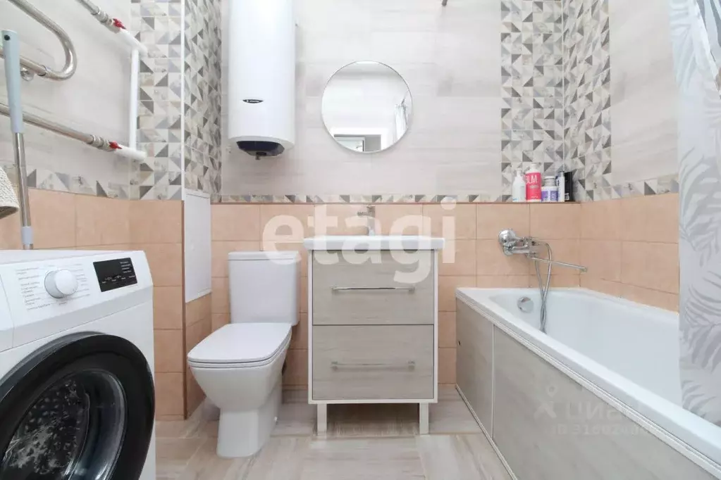 2-к кв. Красноярский край, Красноярск ул. Алексеева, 48А (64.2 м) - Фото 1