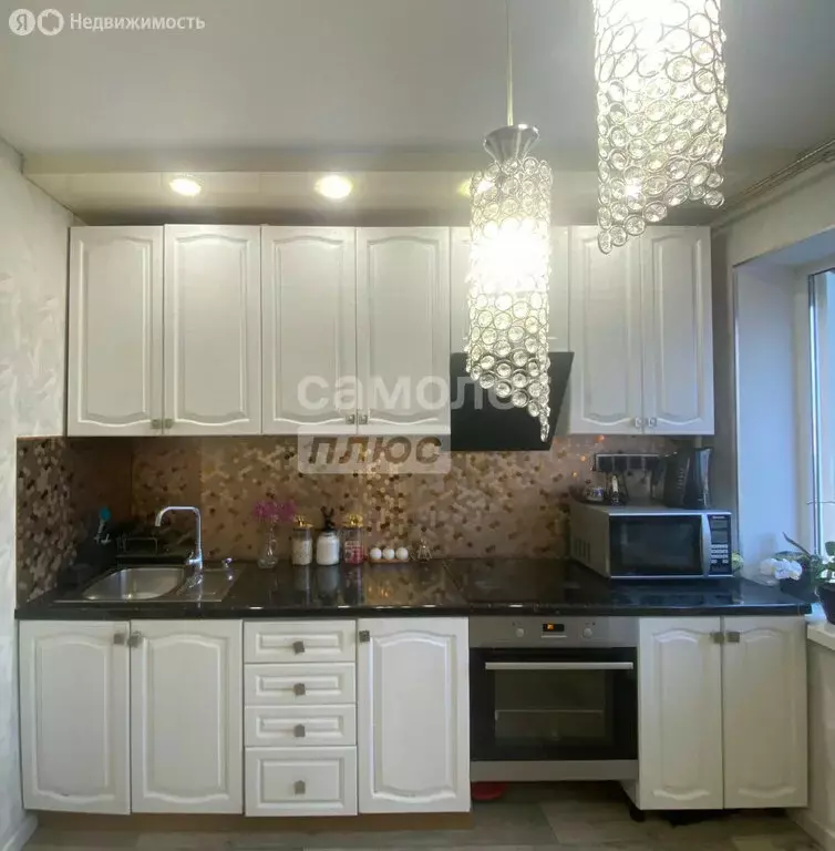 3-комнатная квартира: Уфа, улица Адмирала Макарова, 26 (70.5 м) - Фото 1