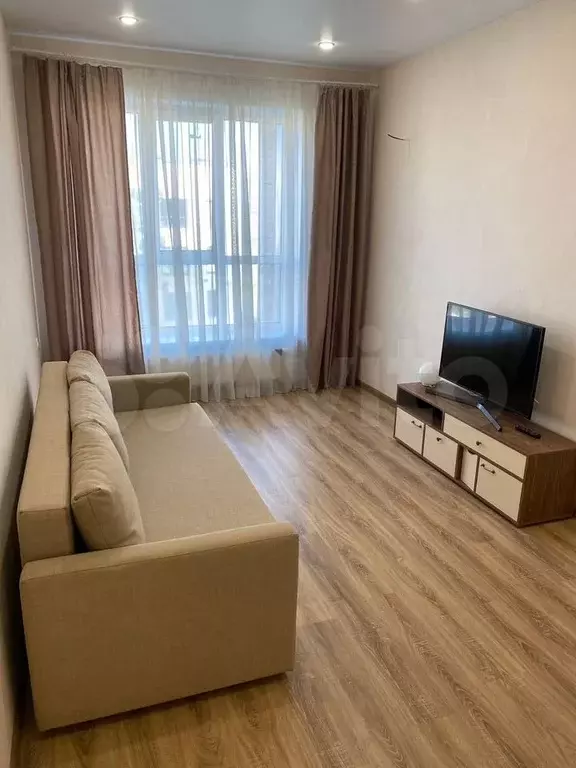 1-к. квартира, 398 м, 3/5 эт. - Фото 0
