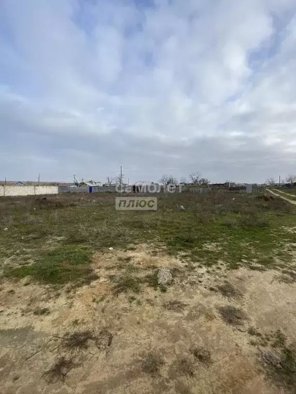 Участок в Калмыкия, Целинный район, с. Троицкое ул. Братьев ... - Фото 1