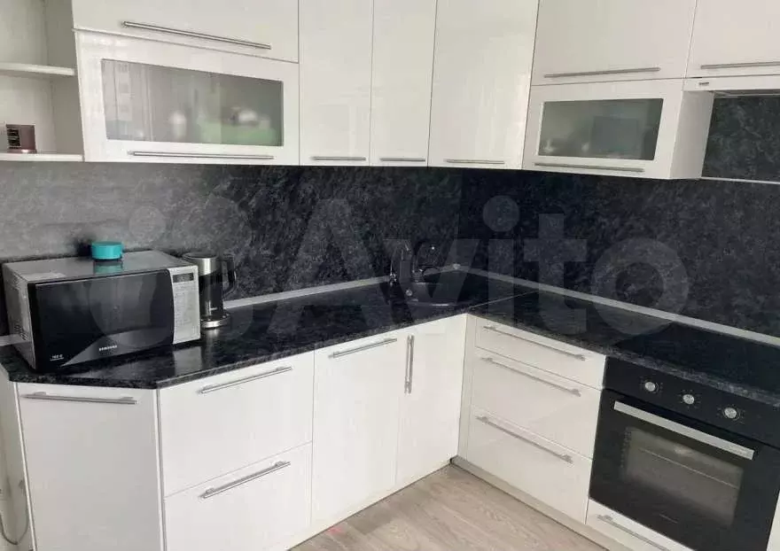 1-к. квартира, 40 м, 4/16 эт. - Фото 1