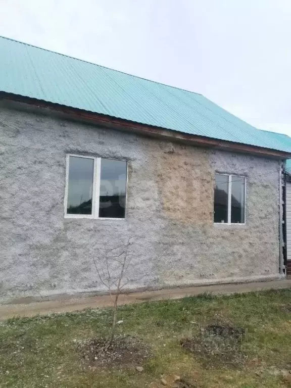 Дом в Забайкальский край, Читинский муниципальный округ, с. Угдан ул. ... - Фото 1