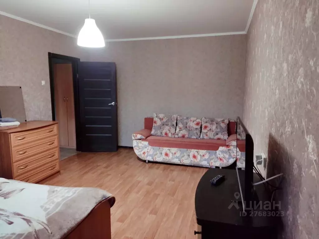1-к кв. Омская область, Омск просп. Комарова, 5 (39.0 м) - Фото 1