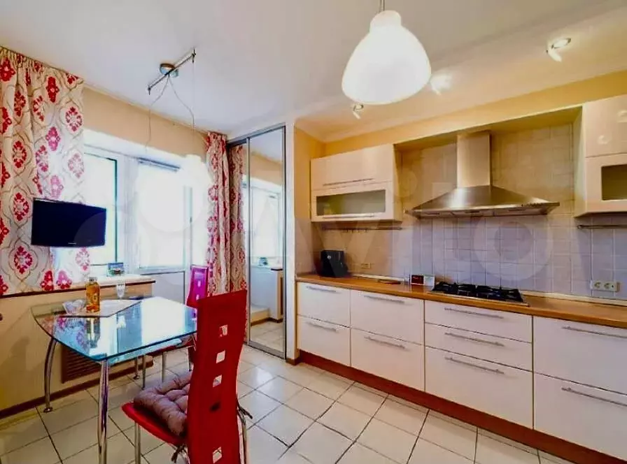 2-к. квартира, 70 м, 6/10 эт. - Фото 1