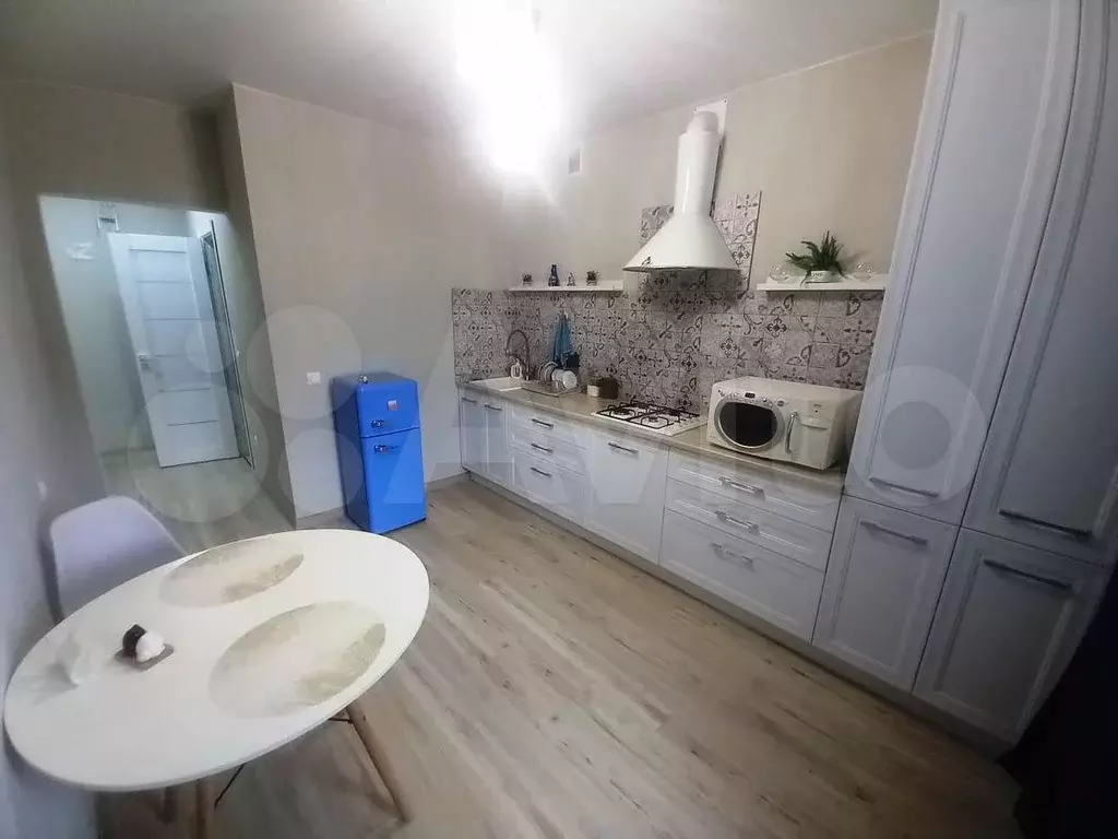 1-к. квартира, 46 м, 4/8 эт. - Фото 0