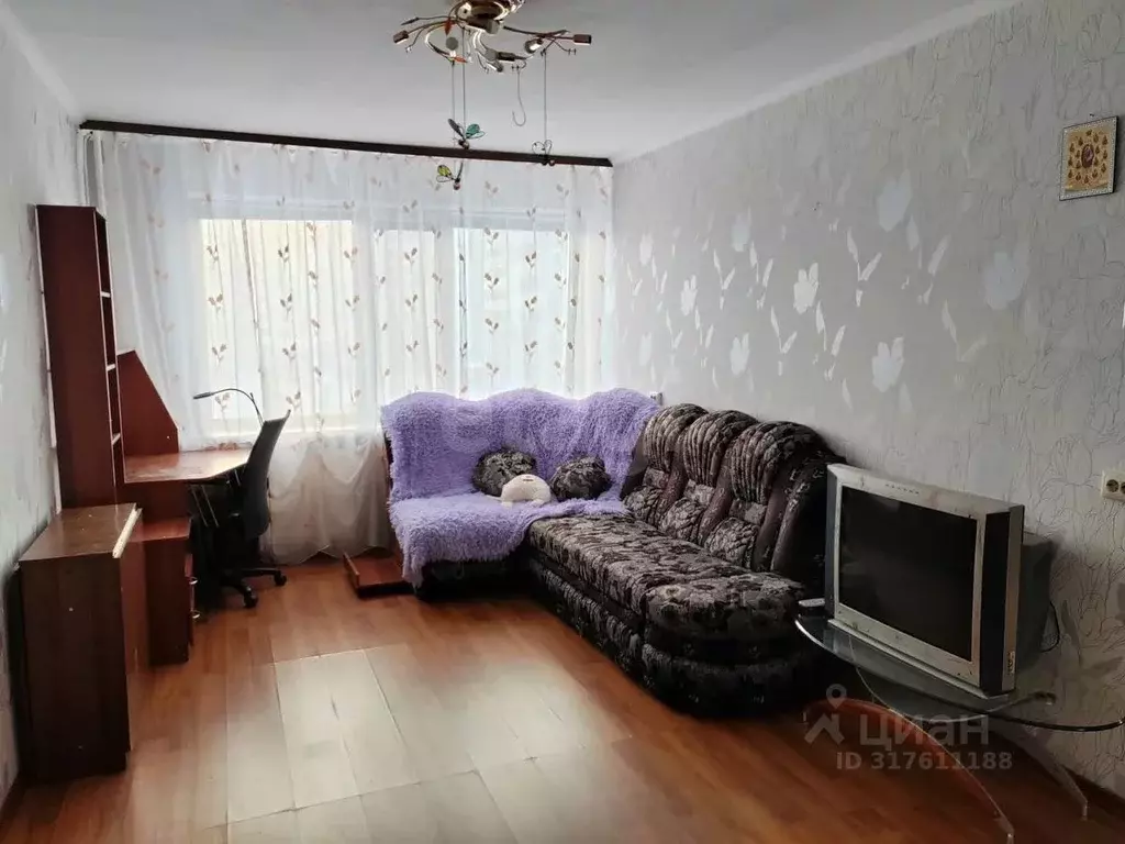 3-к кв. Ямало-Ненецкий АО, Новый Уренгой ул. Геологоразведчиков, 6 ... - Фото 0