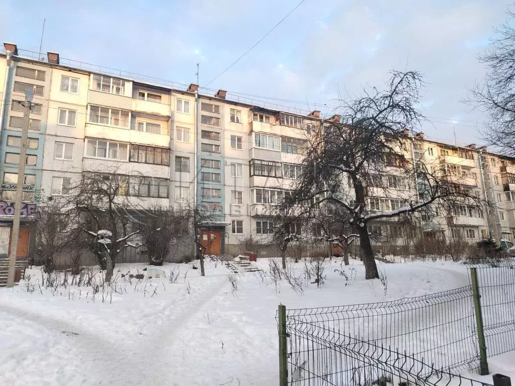 3-к кв. Ленинградская область, Луга просп. Урицкого, 66 (61.5 м) - Фото 1