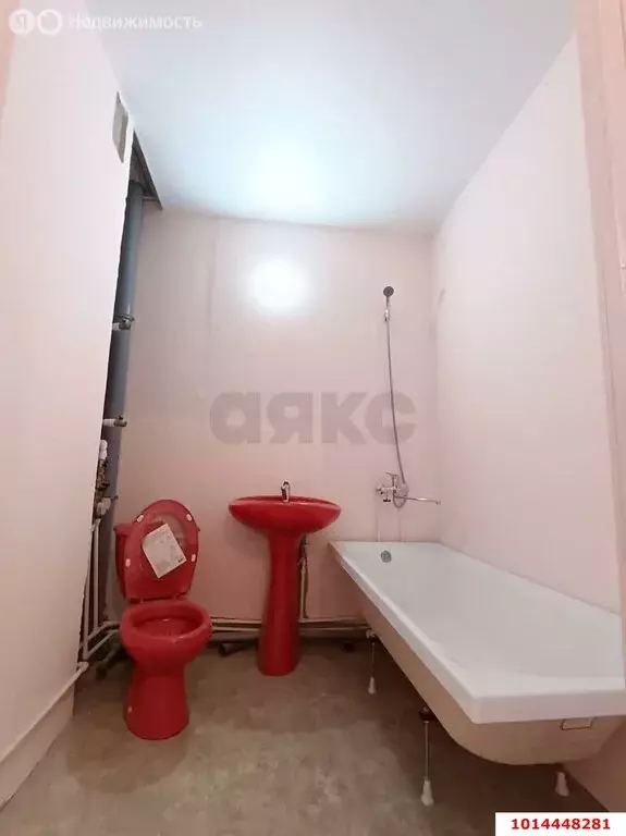 1-комнатная квартира: Краснодар, улица имени Владимира Жириновского, 1 ... - Фото 0