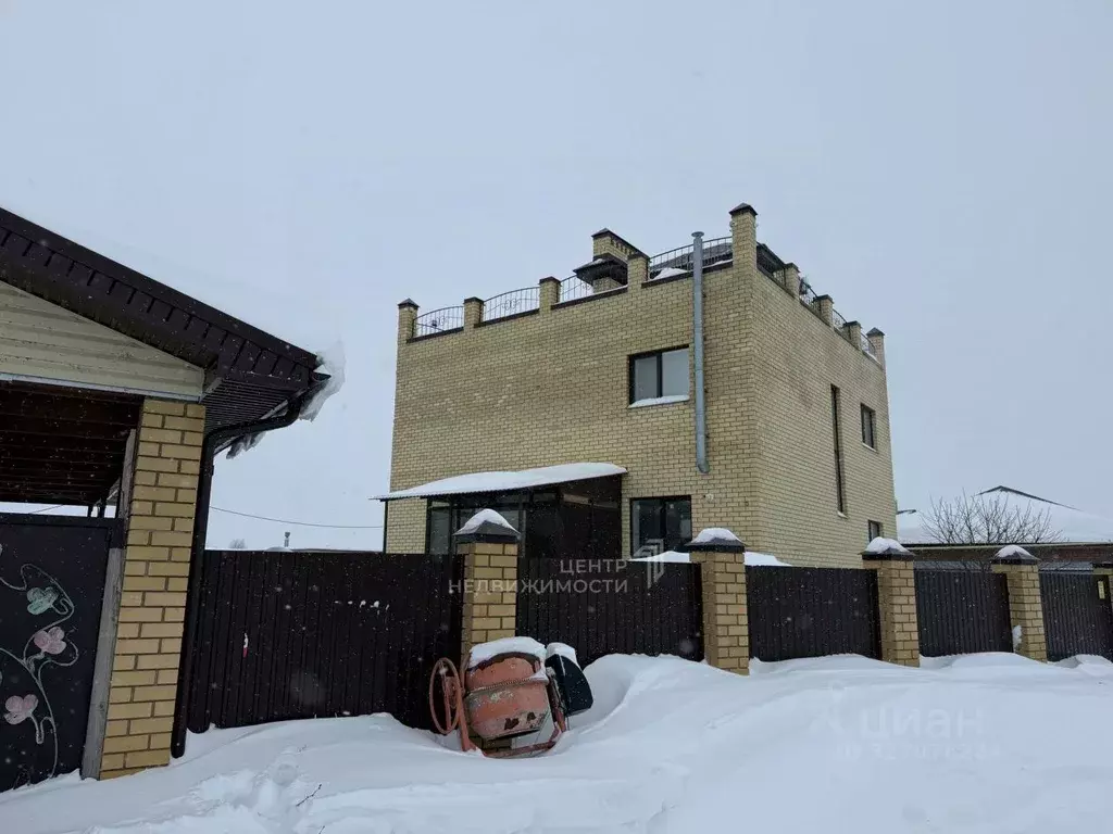 Дом в Татарстан, Лаишевский район, Чирповское с/пос, с. Чирпы ул. ... - Фото 1