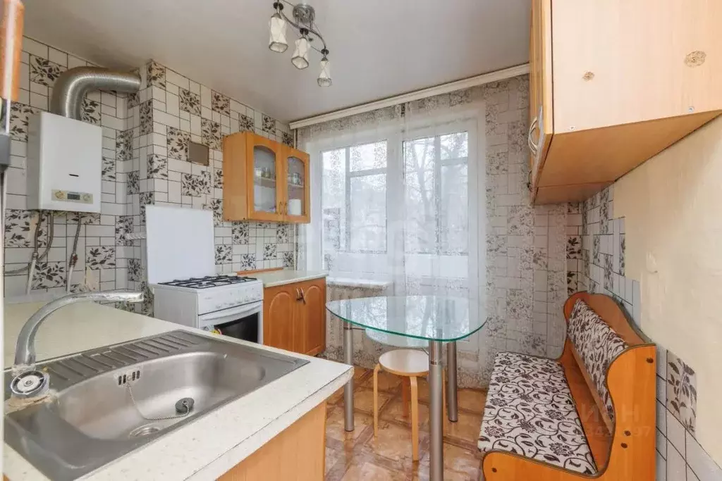 2-к кв. Брянская область, Брянск пер. 2-й Мичурина, 5 (47.0 м) - Фото 0