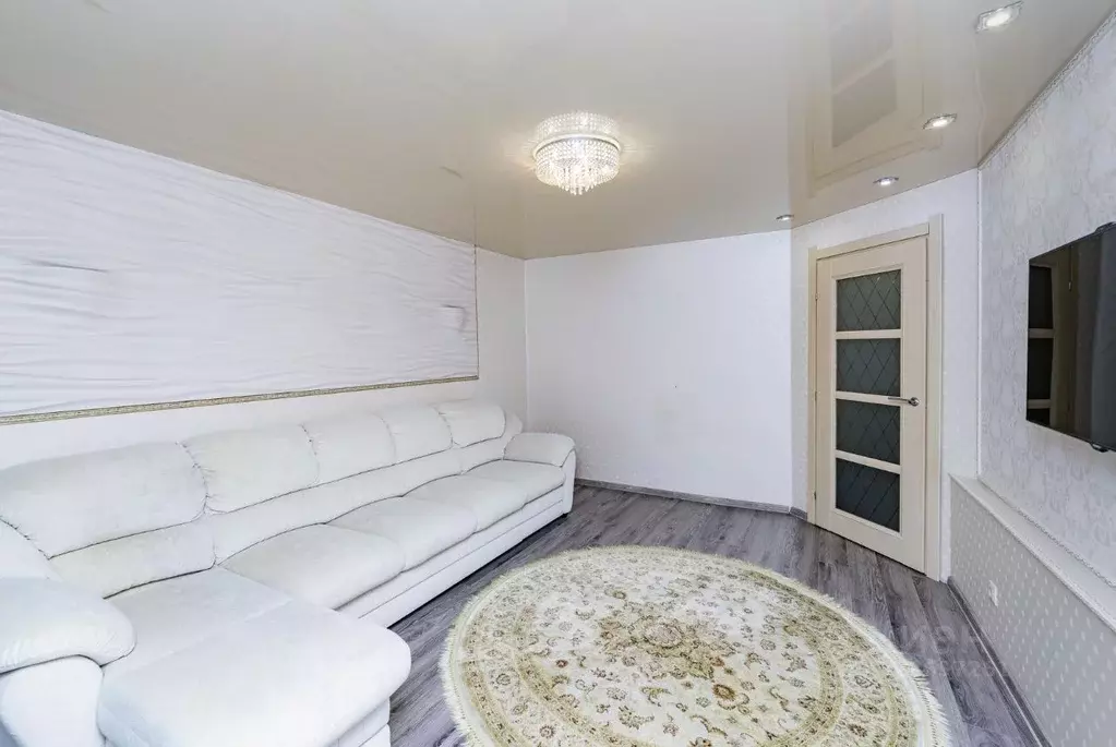 2-к кв. Пермский край, Пермь ул. Елькина, 49 (49.0 м) - Фото 1