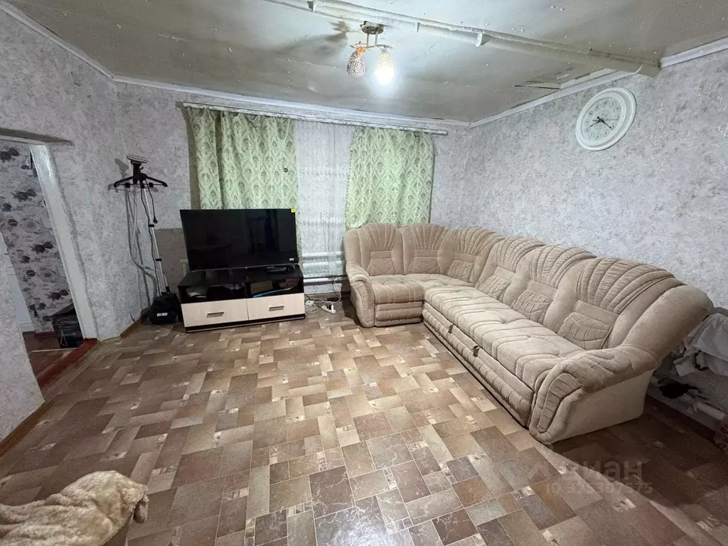 Дом в Ставропольский край, Новоалександровский муниципальный округ, с. ... - Фото 1