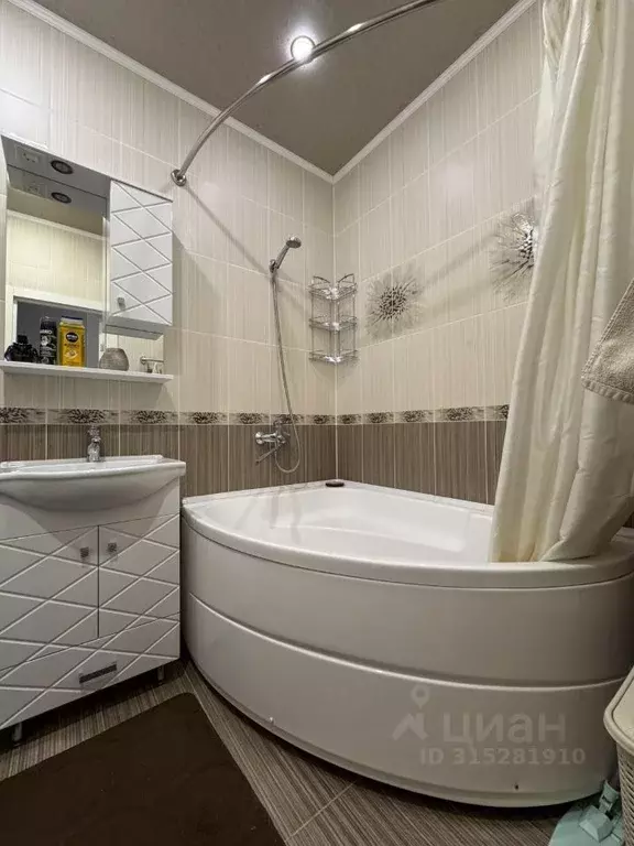 1-к кв. Брянская область, Брянск ул. 22-го съезда КПСС, 96 (50.0 м) - Фото 0