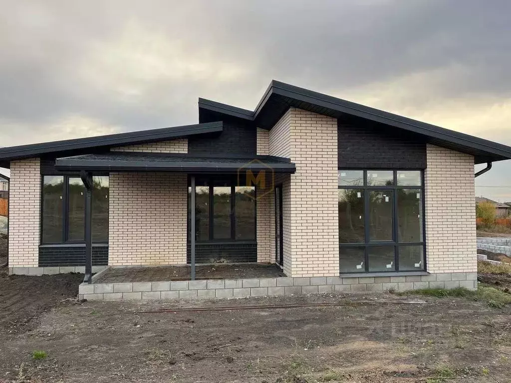 Дом в Белгородская область, Белгородский район, Дубовское с/пос, с. ... - Фото 1