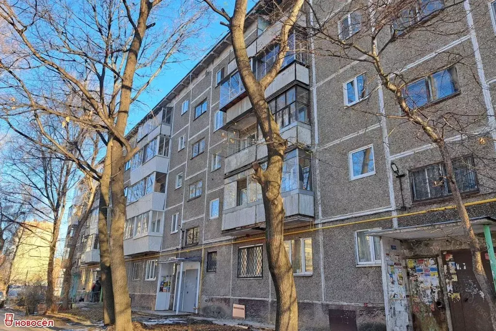4-к кв. Свердловская область, Екатеринбург ул. Смазчиков, 8 (74.0 м) - Фото 0