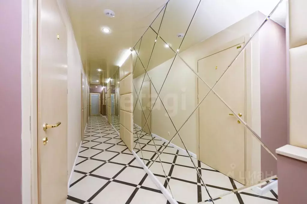 Помещение свободного назначения в Свердловская область, Екатеринбург ... - Фото 2