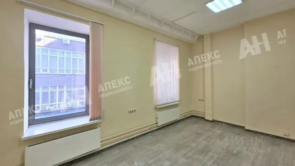 Офис в Москва Садовая-Спасская ул., 13С2 (17 м) - Фото 1