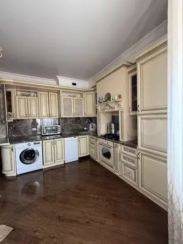 2-к. квартира, 80 м, 8/9 эт. - Фото 0