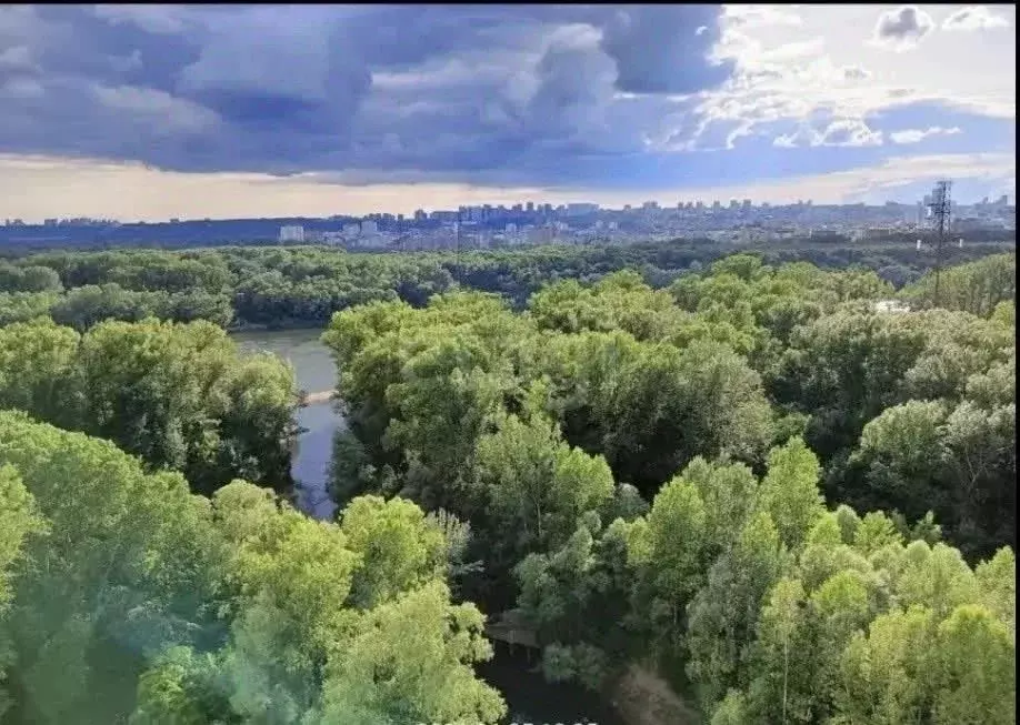 1-к кв. Башкортостан, Уфа ул. Набережная Моторостроителей, 15 (45.9 м) - Фото 2