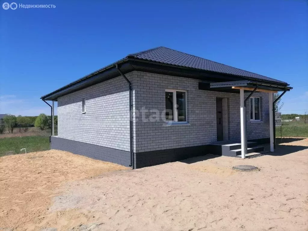Дом в село Новоживотинное, улица Новосёлов (97 м) - Фото 0