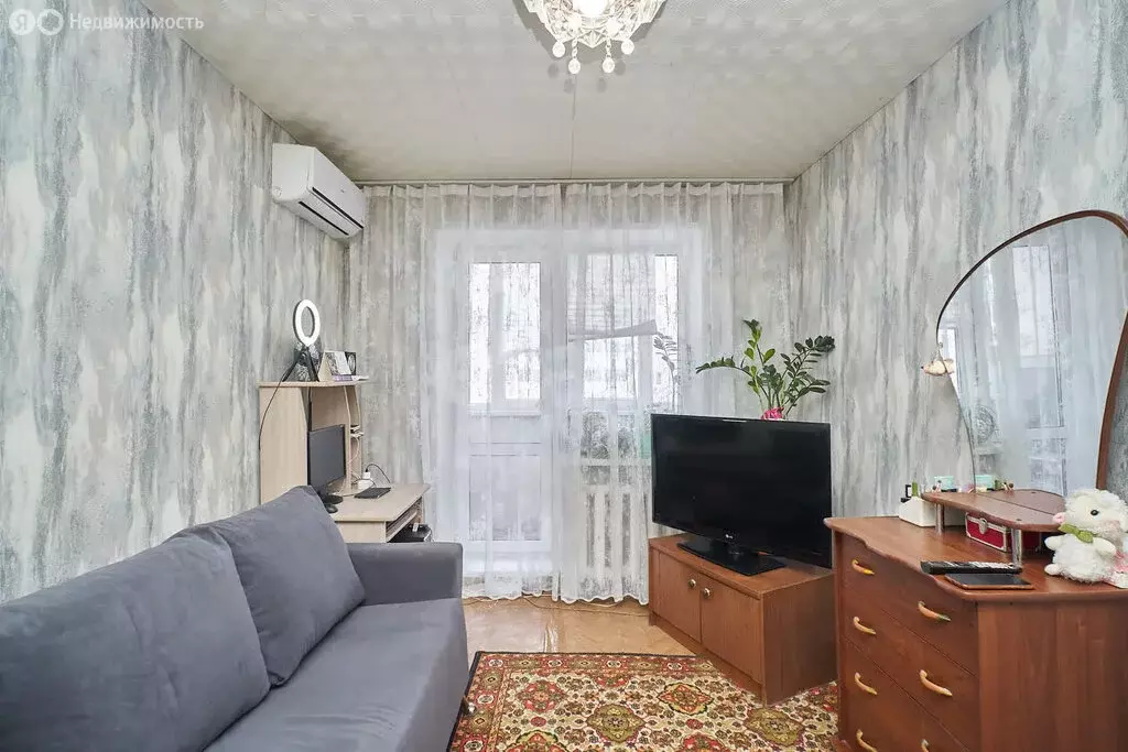 1-комнатная квартира: Тюмень, улица Домостроителей, 16к3 (38.8 м) - Фото 2