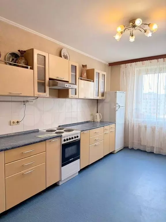 2-к. квартира, 70 м, 8/8 эт. - Фото 0