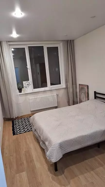 10 и более-к. квартира, 35 м, 8/20 эт. - Фото 1