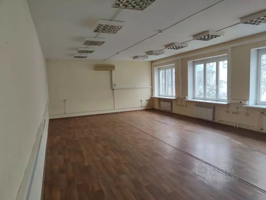 Офис в Брянская область, Брянск Московский просп., 90 (100 м) - Фото 0