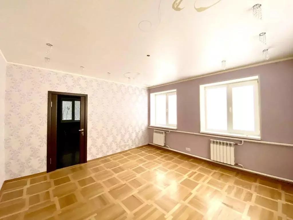 Дом в Краснодарский край, Лабинск ул. Ватутина (175 м) - Фото 1