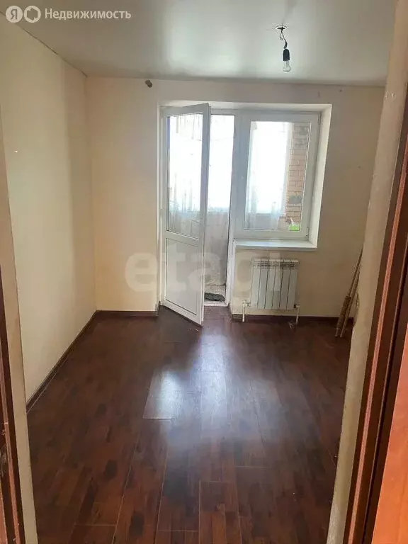 3-комнатная квартира: Владикавказ, улица Керменистов, 16А (62 м) - Фото 1