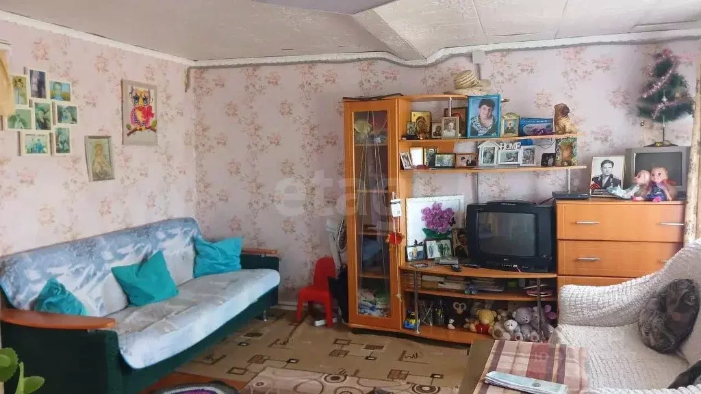 Дом в Курганская область, Далматовский муниципальный округ, с. ... - Фото 1