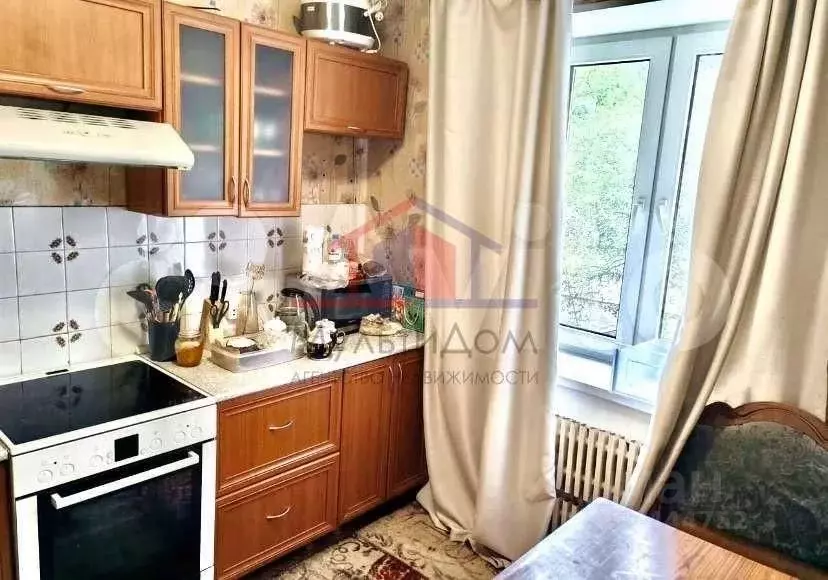 3-к кв. Белгородская область, Старый Оскол Космос мкр, 2А (65.0 м) - Фото 0