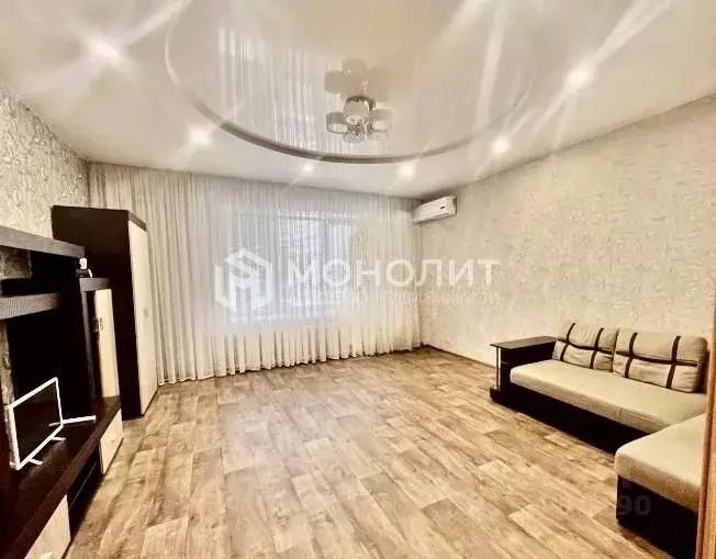 2-к кв. Белгородская область, Старый Оскол Жукова мкр, 16 (72.0 м) - Фото 1