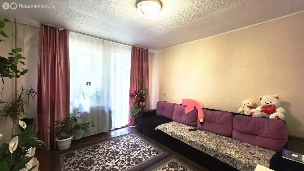 3-комнатная квартира: Чебаркуль, улица Каширина, 13 (70 м) - Фото 0