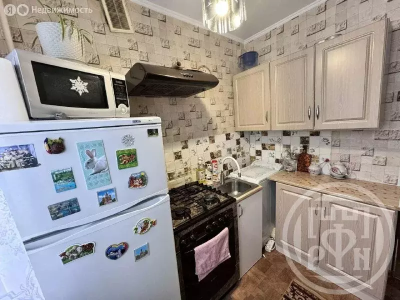 2-комнатная квартира: Гатчина, улица Гагарина, 25 (47.5 м) - Фото 2