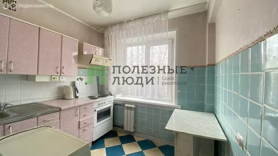 2-комнатная квартира: Сосновоборск, улица Энтузиастов, 9 (47.6 м) - Фото 1