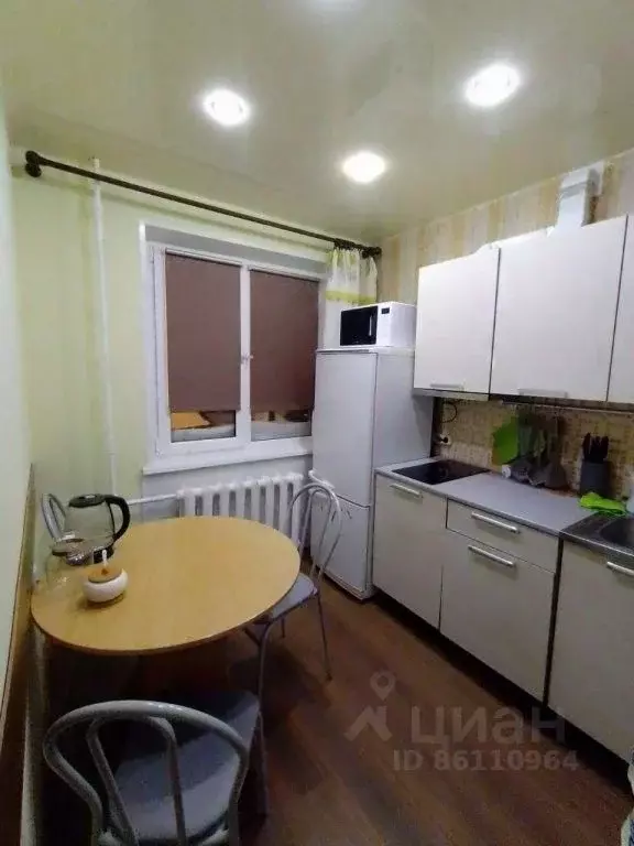2-к кв. Мурманская область, Кировск ул. 50 лет Октября, 9 (46.0 м) - Фото 0