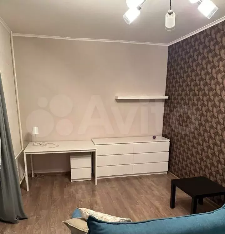 2-к. квартира, 42м, 2/5эт. - Фото 1