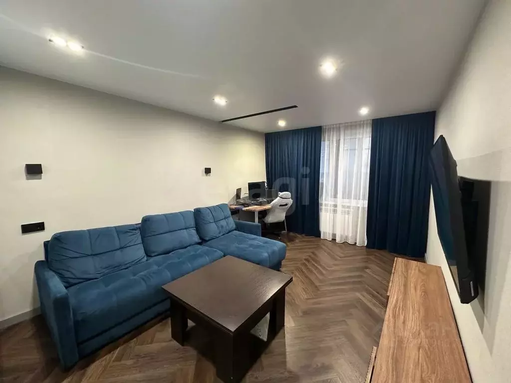 2-к кв. Астраханская область, Астрахань ул. Куликова, 40к1 (54.8 м) - Фото 2