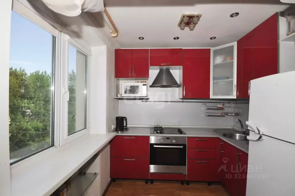 2-к кв. Сахалинская область, Южно-Сахалинск Комсомольская ул., 153А ... - Фото 1