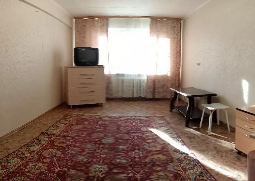 1-к кв. Омская область, Омск Заозерный мкр, ул. Бородина, 4/2 (38.0 м) - Фото 0