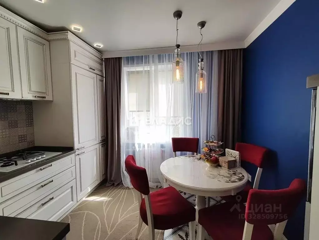 4-к кв. Белгородская область, Белгород ул. Есенина, 26 (83.5 м) - Фото 1