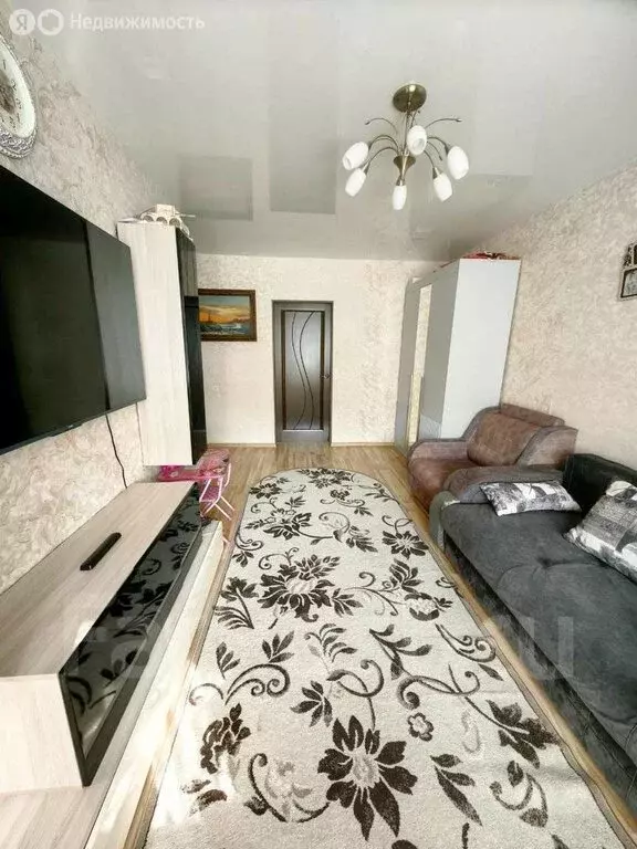 3-комнатная квартира: Уссурийск, Ленинградская улица, 47А (58 м) - Фото 0