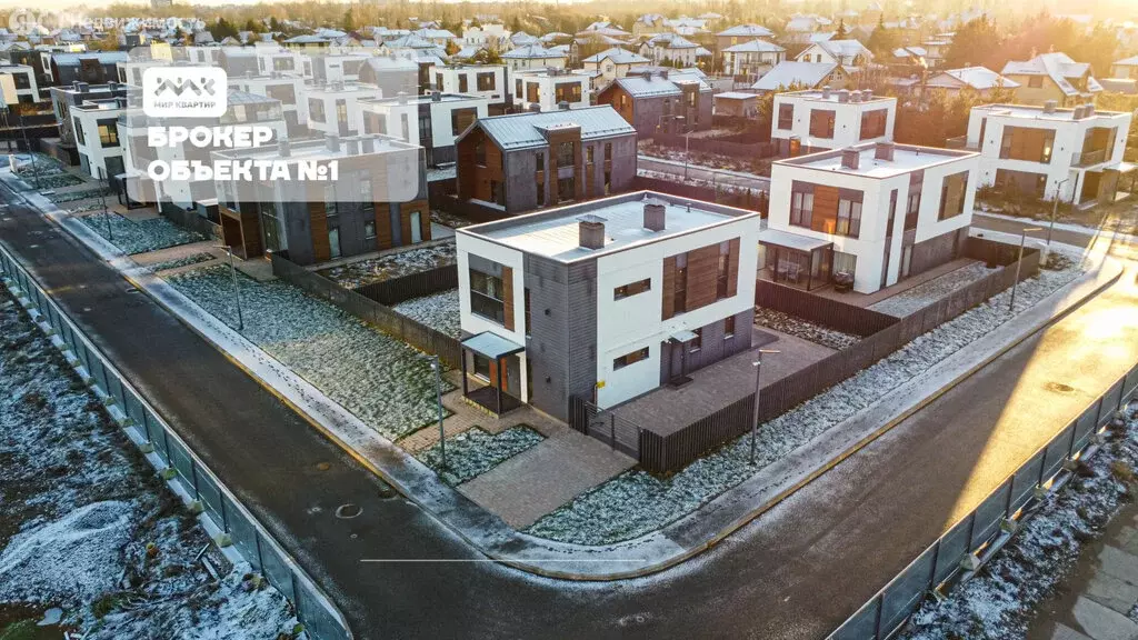 Дом в Аннинское городское поселение, деревня Пески (189.7 м) - Фото 1