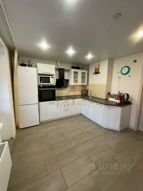 2-к кв. Воронежская область, Воронеж Ленинградская ул., 82В (60.7 м) - Фото 1