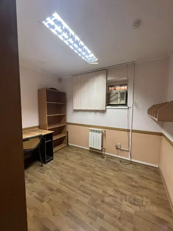 Офис в Астраханская область, Астрахань Вокзальная пл., 6 (17 м) - Фото 1
